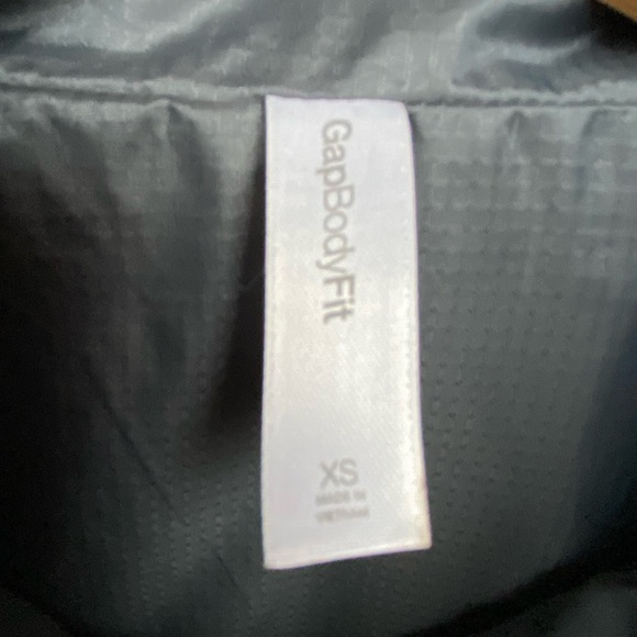 🎉GAP Body-fit Lightweight Vest, Size Women’s XS, Grey - Picture 6 of 6